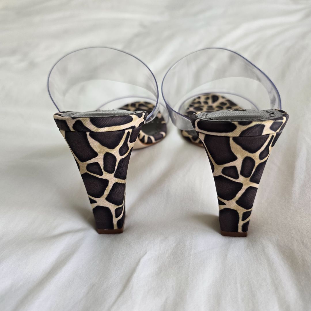 Manolo Blahnik leopard heels, Size 39.5